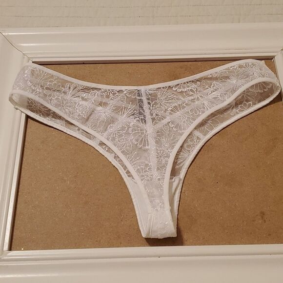 NWT Candy Corn Cozy sock & NWOT Victoria's Secret rhinestone panties size Med - Picture 6 of 6